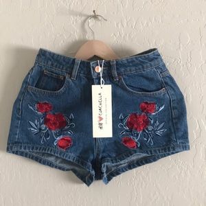 NWT. H&M Coachella high rise shorts. embroidered